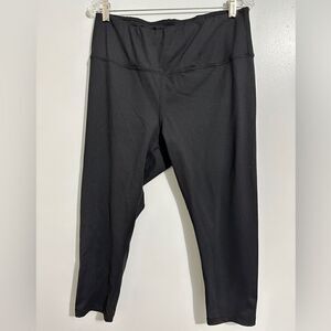 Active life cropped black leggings size XXL